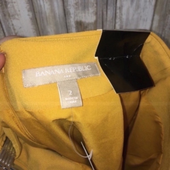 NWT Banana Republic Mustard Yellow Pencil Skirt - Picture 3 of 5